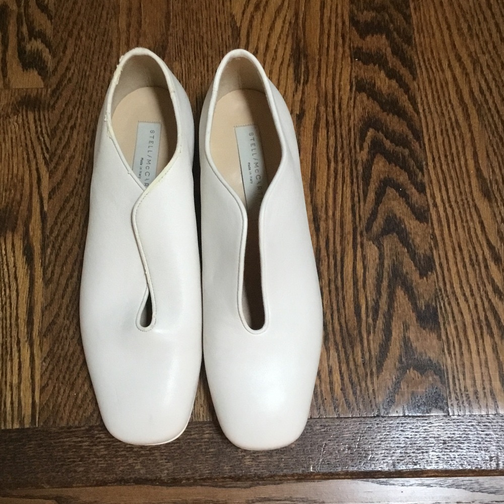 Stella McCartney Off-White V-Cut Slip-On Loafers